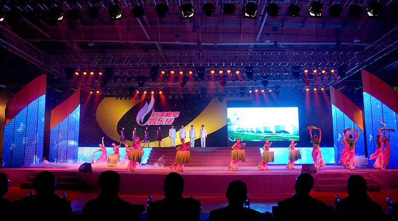 舞臺藝術(shù)表現(xiàn)